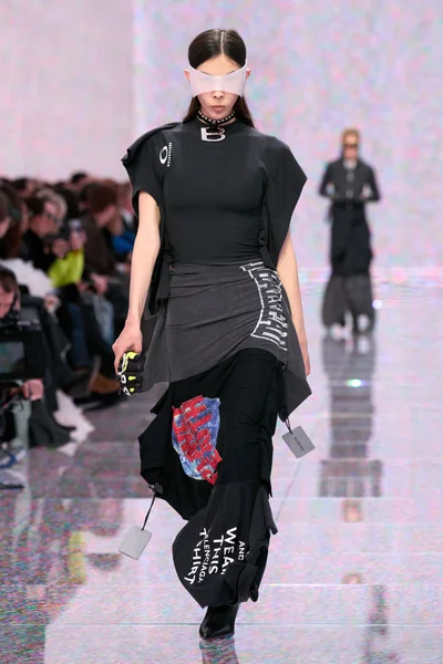 Look 65